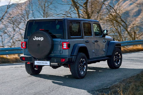 Tampak belakang Wrangler