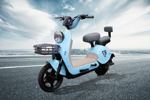Tampak depan serong Tampak depan serong Uwinfly R7S