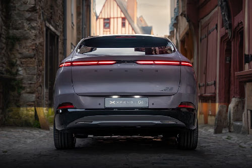 Tampak belakang G6 Pro