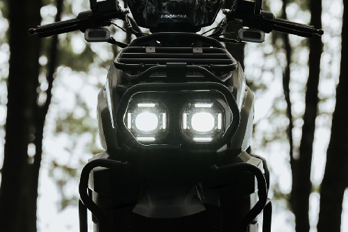 Lampu depan INDOMOBIL eMOTOR Tyranno