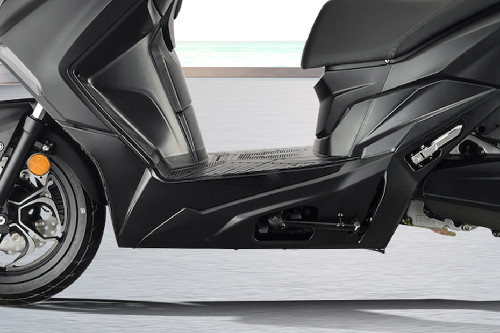 Ruang kaki QJ Motor Fort 250