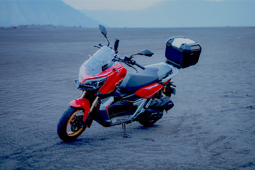 Tampak depan serong Tampak depan serong QJ Motor Fort 250 Adventure