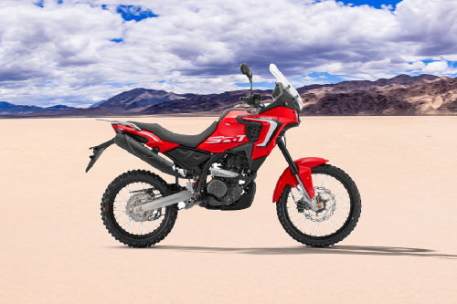 Samping kanan QJ Motor Tourino 250 DX