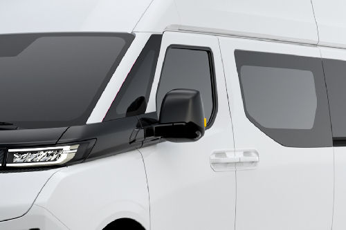 Farizon SV Drivers Side Mirror Front Angle