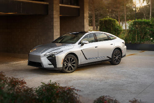 Tampak Depan Bawah Lexus ES 