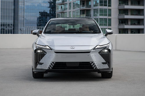 Tampak Depan Lexus ES 