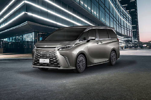 Tampak Depan Bawah Lexus LM