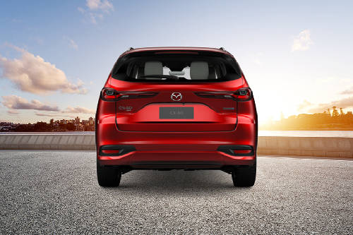 Tampak belakang CX-80