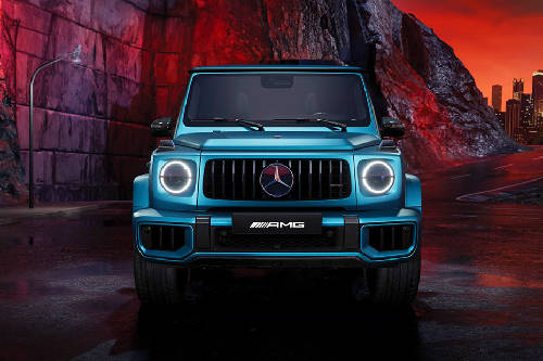 Tampak Depan Mercedes Benz G-Class