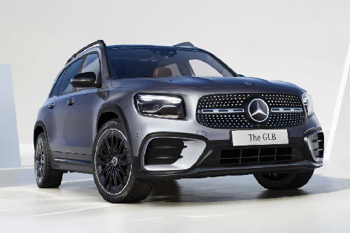 Tampak depan GLB-Class, sudut rendah