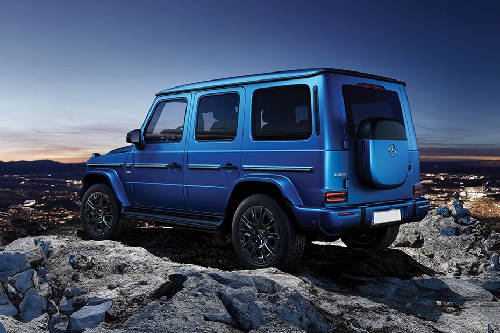 Tampak belakang serong G-Class Electric