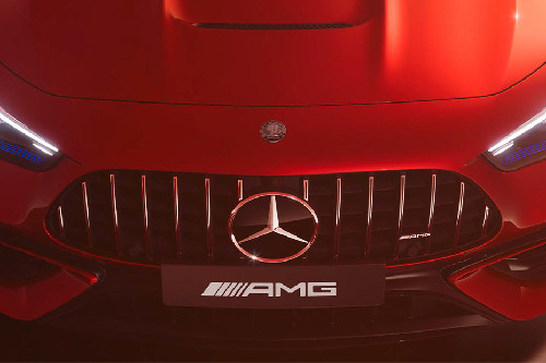 Grille View AMG CLE Grille View