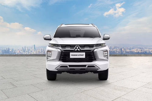 Tampak Depan Mitsubishi Pajero Sport
