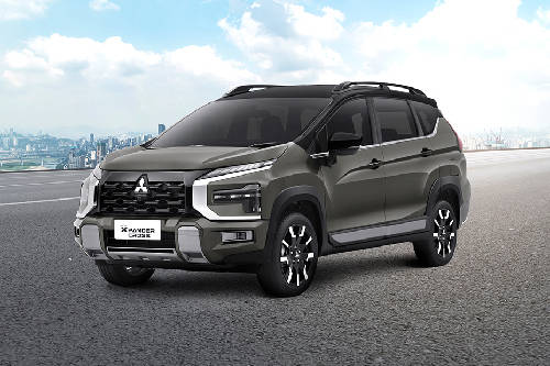 Mitsubishi Xpander Cross Front Side View