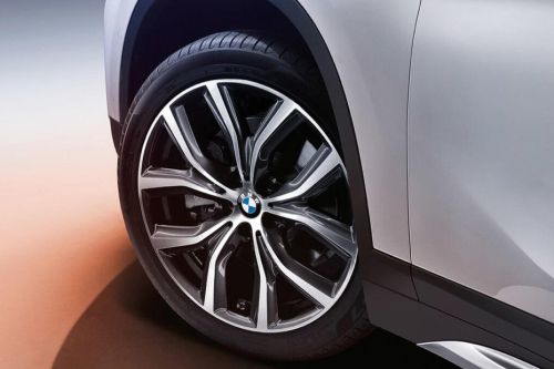 Pelek X1 (2016-2019)