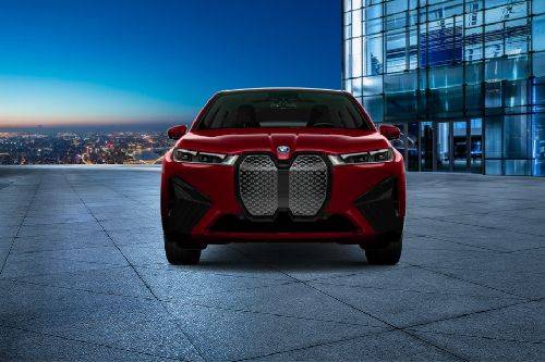 Tampak Depan BMW iX