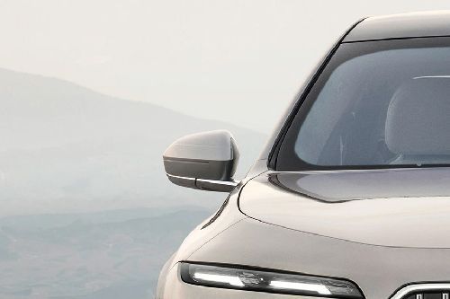 BMW i7 Drivers Side Mirror Front Angle