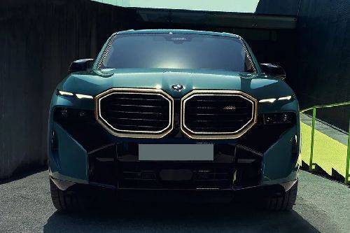Tampak Depan BMW XM