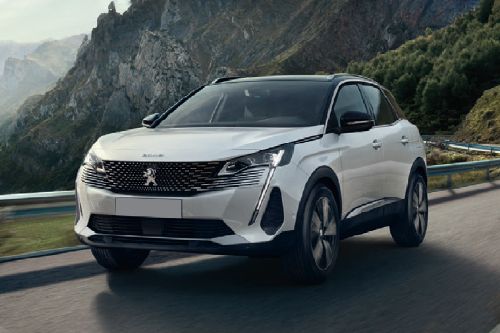 Peugeot 3008 Front Side View