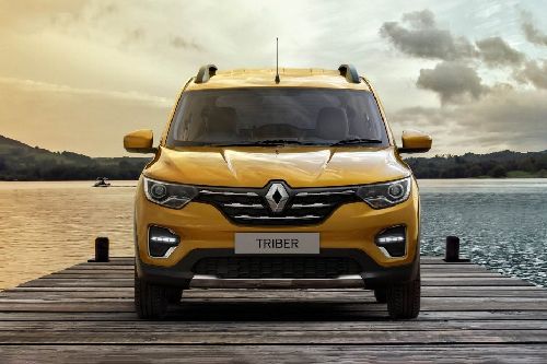 Tampak Depan Renault Triber