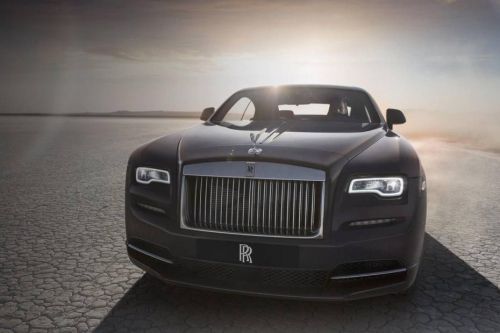 Tampak Depan Rolls Royce Wraith
