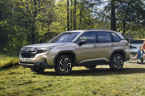Front Side View Subaru Forester Front Side View