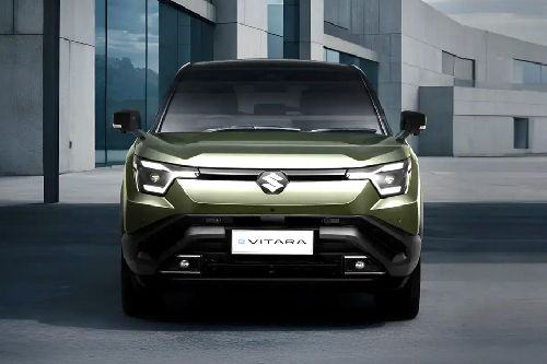 Tampak Depan Suzuki e-Vitara
