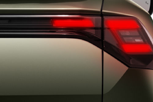 lampu belakang e-Vitara