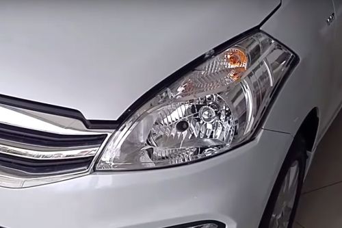 Lampu depan Ertiga (2016-2017)
