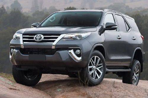 Mobil bekas Toyota Fortuner 2014