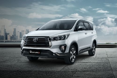 Toyota Venturer 2019