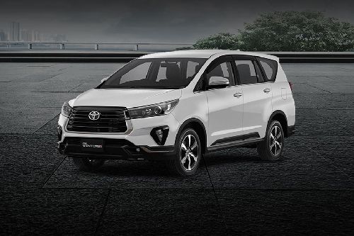 Toyota Venturer vs Toyota Voxy Mana Yang Lebih Baik? Toyota Venturer vs Toyota Voxy Mana Yang Lebih Baik?