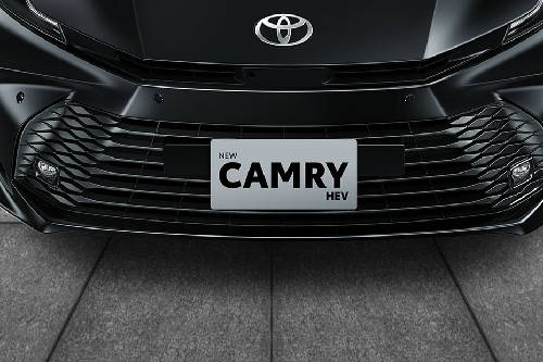 Tampak Grille Camry HEV