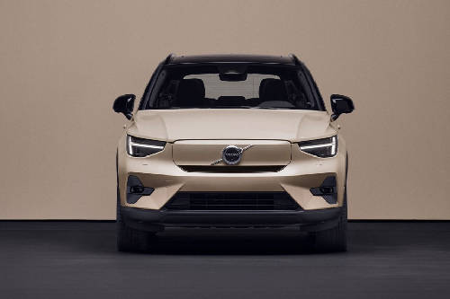 Tampak Depan Volvo EX40