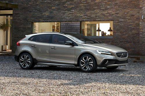 Volvo V40 Cross Country  Front Medium View