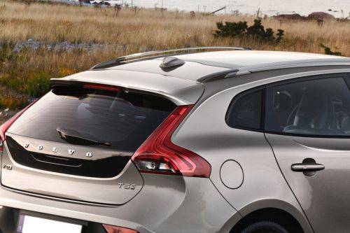 Volvo v40 Cross Country панорамная крыша