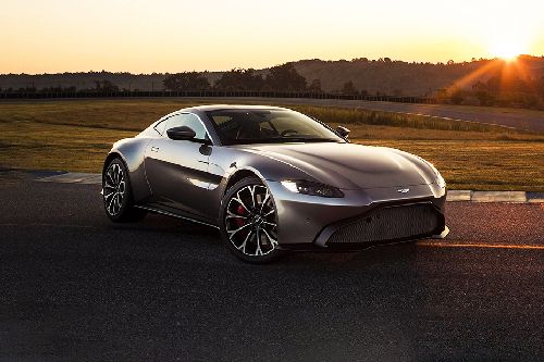 Mobil bekas Aston Martin Vantage 2018