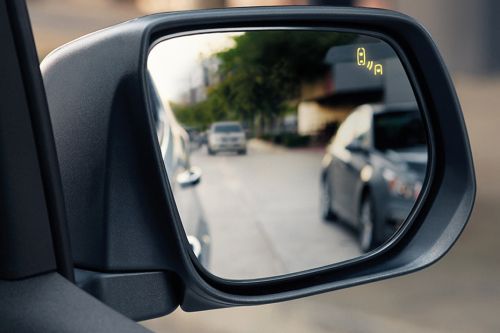 Chevrolet Trailblazer Drivers Side Mirror Rear Angle