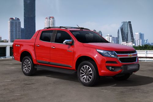Chevrolet Colorado Front Cross Side View