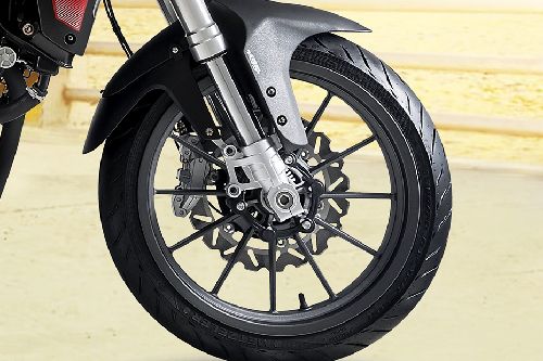 Ban depan Benelli TRK251