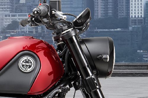 Stang Benelli Leoncino 500