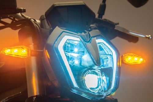 Benelli TNT 249S Head Light View