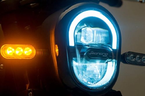 Lampu depan Benelli Leoncino 250