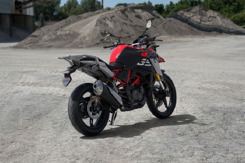 Tampak belakang BMW G 310 GS