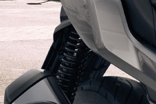 Suspensi belakang BMW C 400 GT