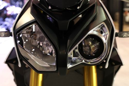 BMW S1000R Head Light View