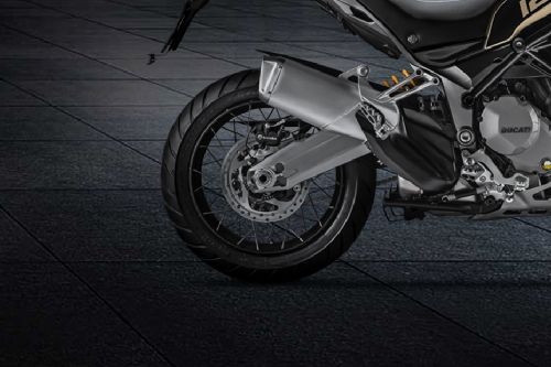 ban belakang Ducati Multistrada 1260 