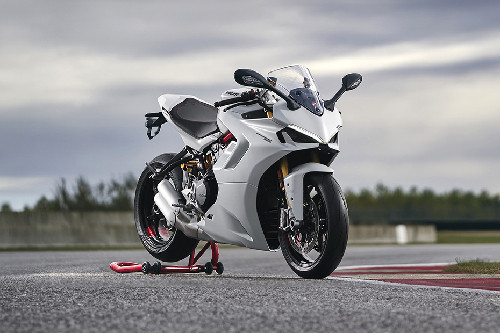 Ducati SuperSport 950 Slant Front View Full Image