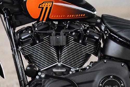 Mesin Harley Davidson Street Bob
