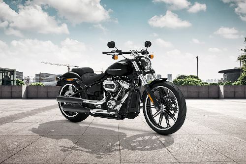 Harley Davidson Breakout Standard